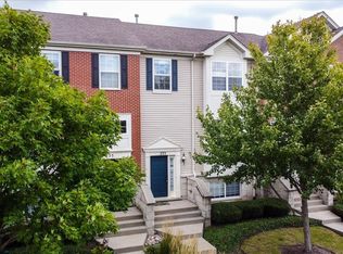 233 Jackson St, Gilberts, IL 60136