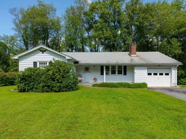 6 Jardem Court, Rhinebeck, NY 12572