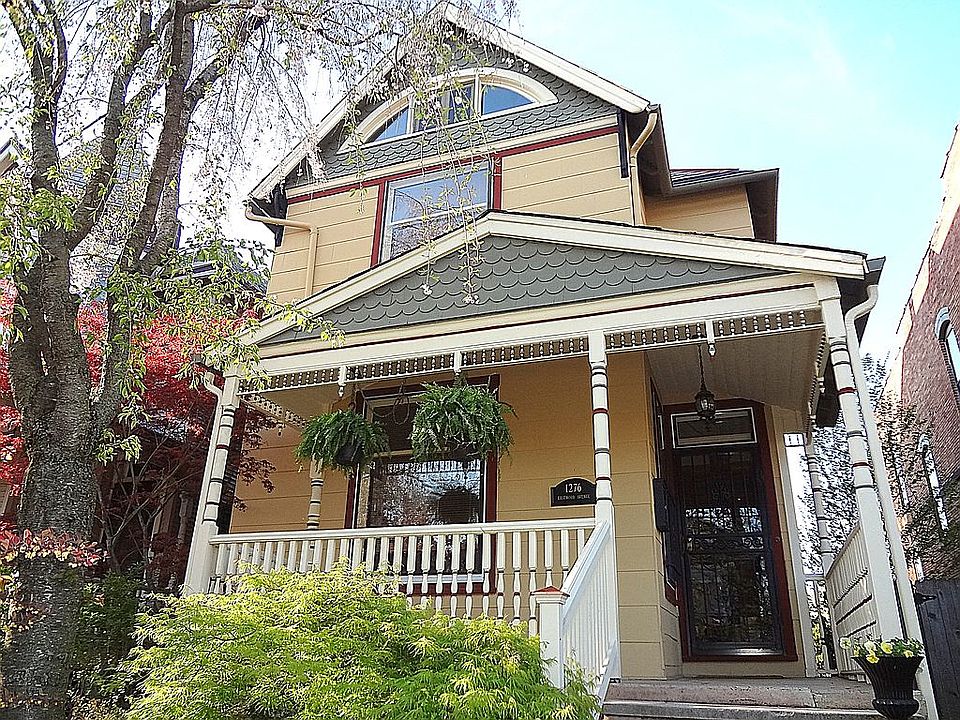 c. 1900 Queen Anne