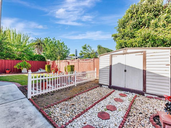 35786 Dering Pl, Fremont, CA 94536