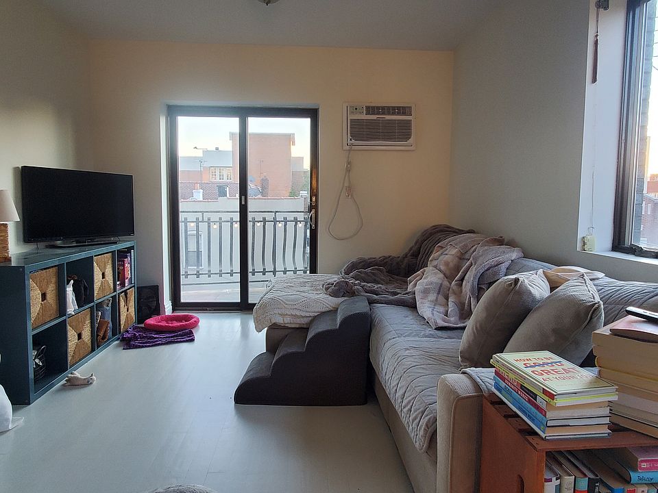 2902 Newtown Ave Astoria NY Zillow