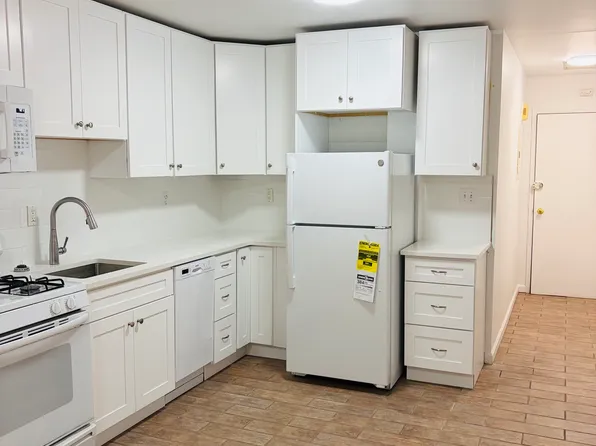 48 Davis Ave #2L, White Plains, NY 10605