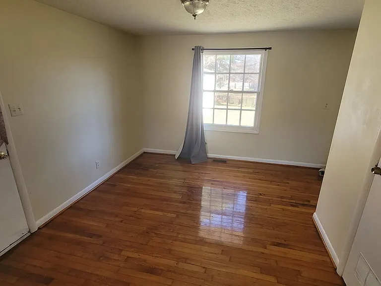 5137 Raynor Rd — Photo 5