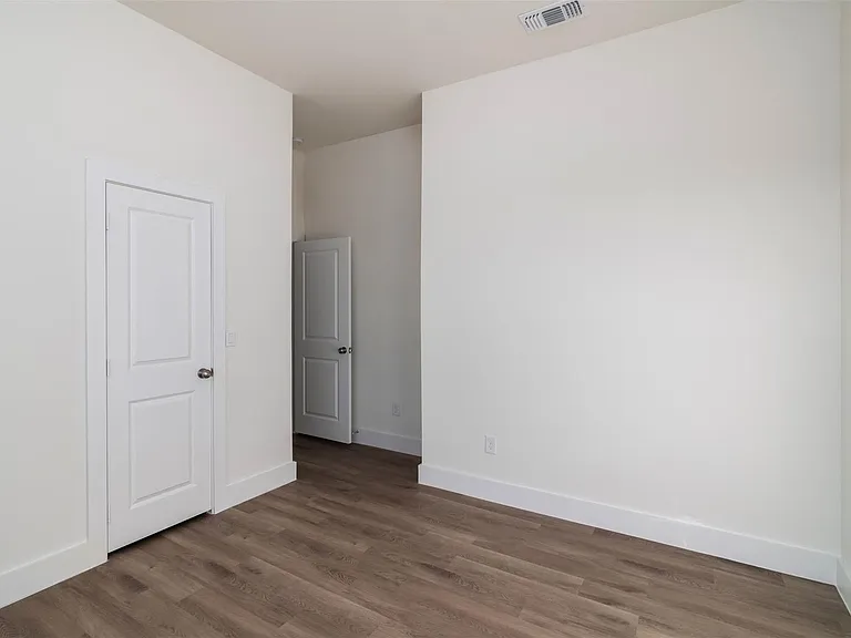2722 Eastridge Blvd — Photo 20