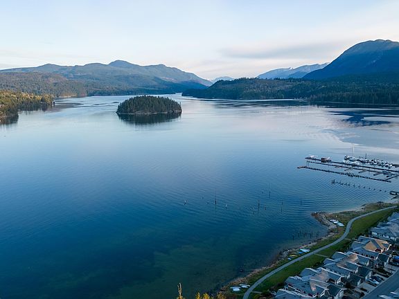 3rd image of 5591 Delta Rd