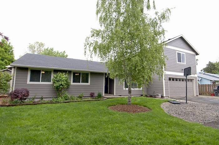 1st image of 1459 NE 12th Ave