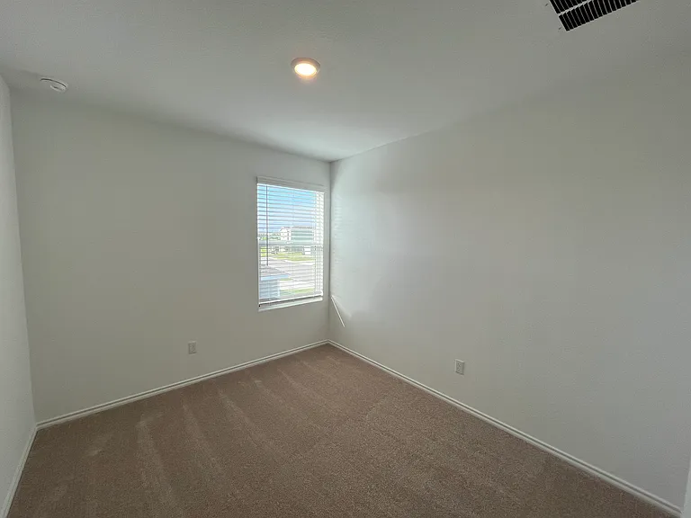 591 Commander Abbott Dr — Photo 21