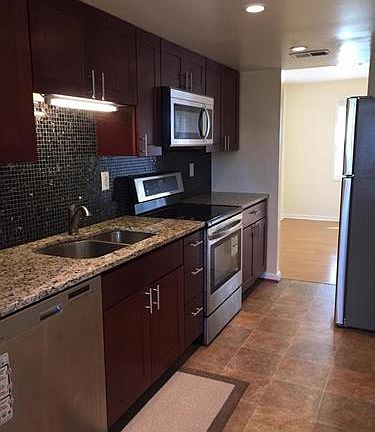 5th image of 95 Orchard Dr