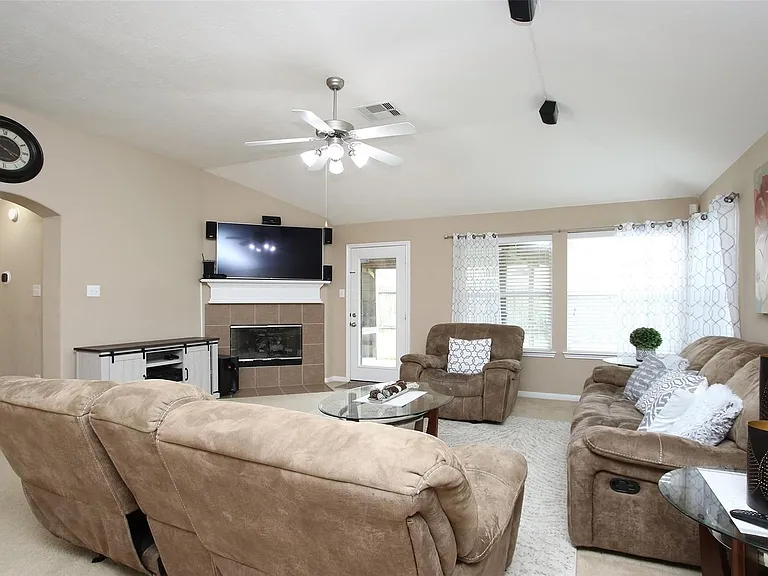 16919 Langham Heights Ln — Photo 9