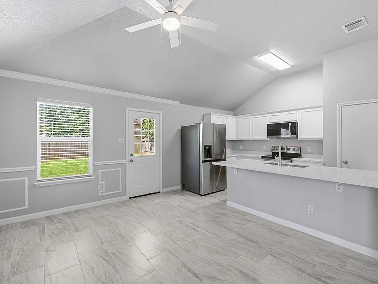 17819 Gimbals Way — Photo 7