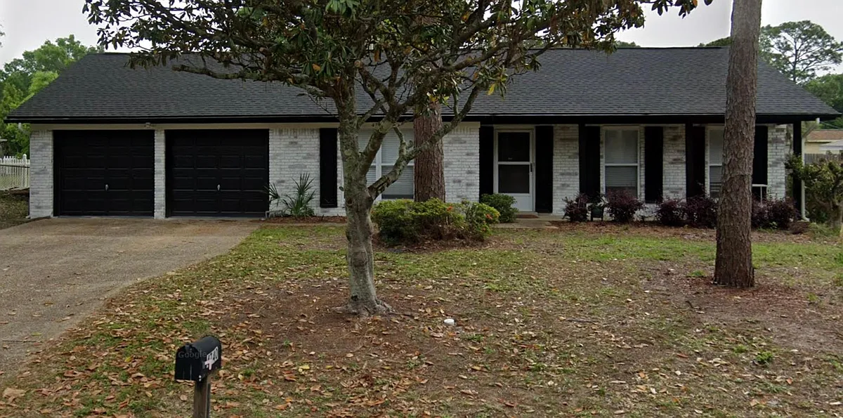 Building Photo - 4740 Balmoral Dr