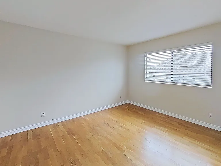 22525 Sherman Way #807 — Photo 14