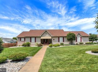 3 Clover Dr, Littlestown, PA 17340