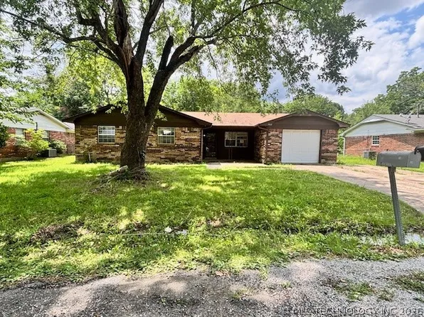 909 NW 10th St, Stigler, OK 74462