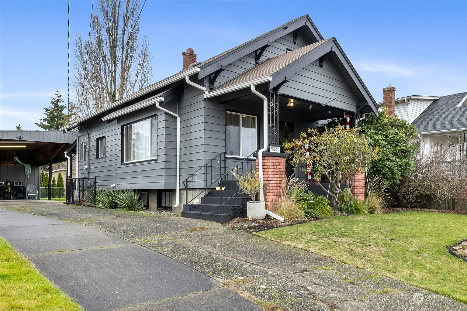 5630 S I Street photo 1