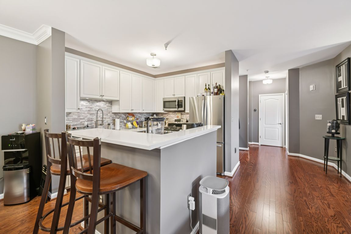 next background image