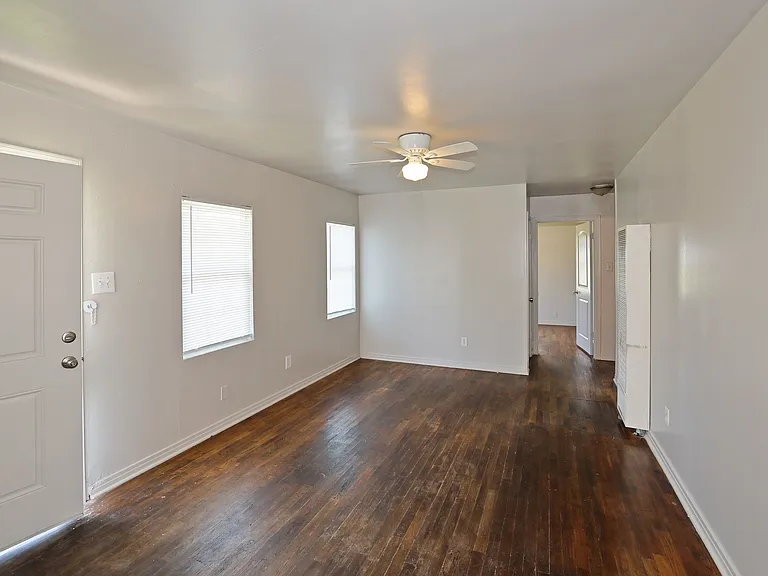 1414 S Nance St — Photo 7