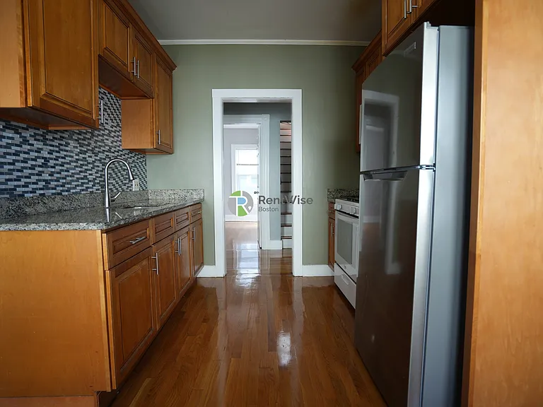 129 Draper St #1 — Photo 9