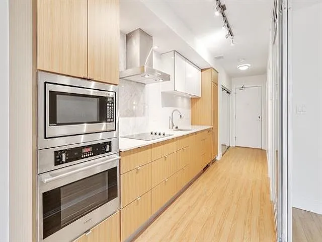159 W 2nd Ave #220 — Photo 6