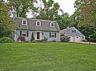 24 Dennis Rd, Longmeadow, MA 01106