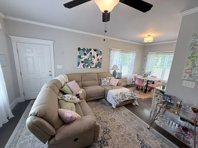 954 Martin Luther King Pkwy — Photo 3
