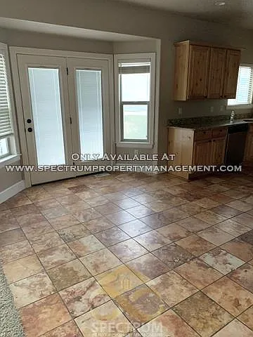 4074 W Cypress — Photo 8