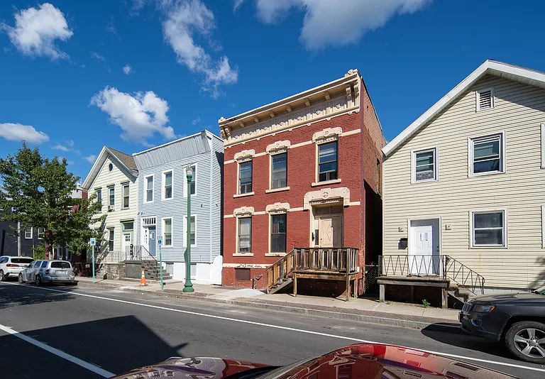 500 2nd St #2 — Photo 33