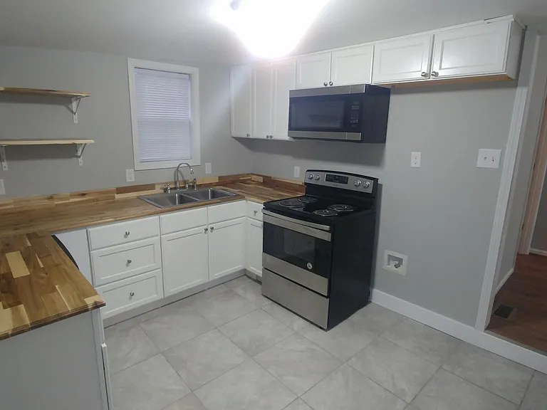 125 Church Ave — Photo 6