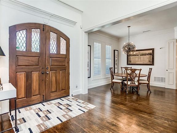 3rd image of 7403 Waterfall Dr