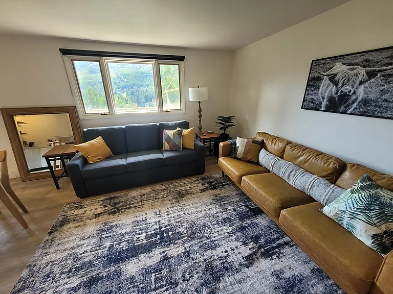 2448 Garmisch Dr #7 — Photo 9