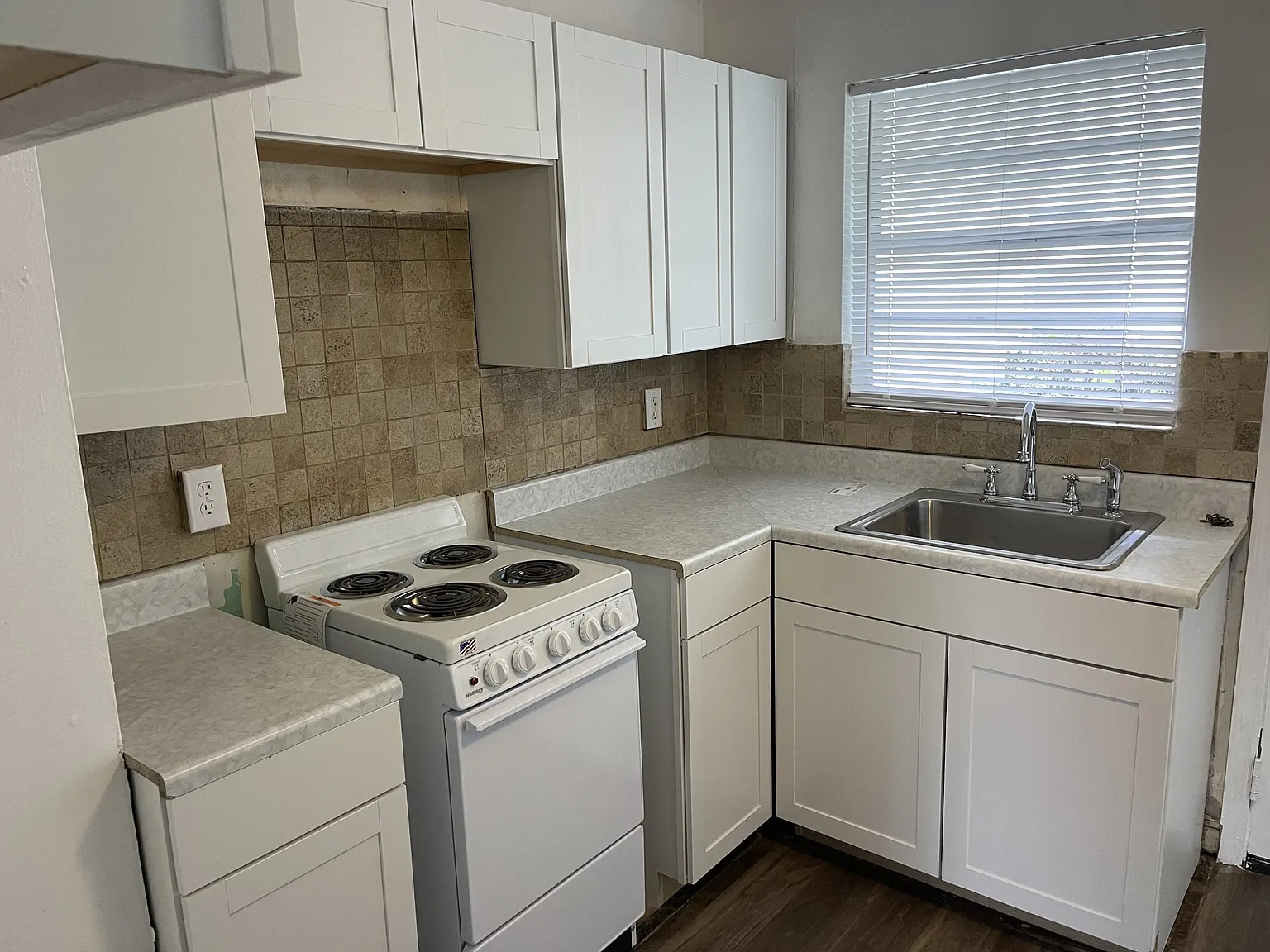 232 North Hollywood Avenue 1-2 - 1 — Photo 2