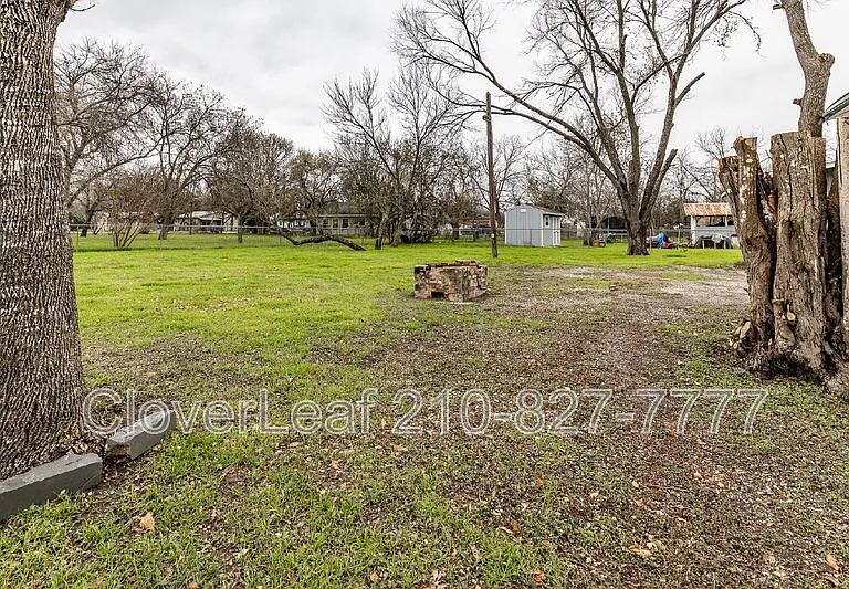 295 N Peach Ave — Photo 21