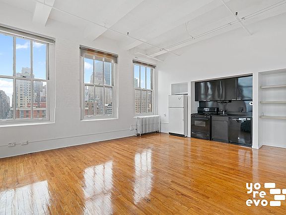 4th image of 448 W 37th St APT 10C