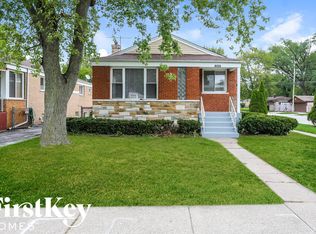 14347 Woodlawn Ave, Dolton, IL