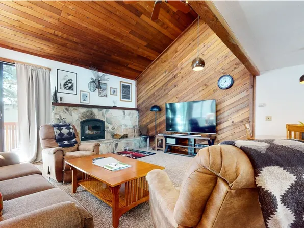 2059 Meridian Blvd, Mammoth Lakes, CA 93546