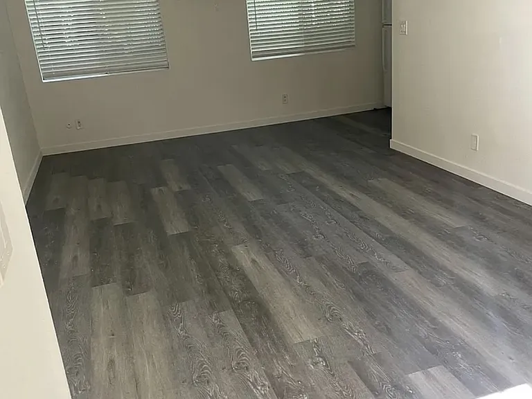 15507 Vanowen — Photo 7