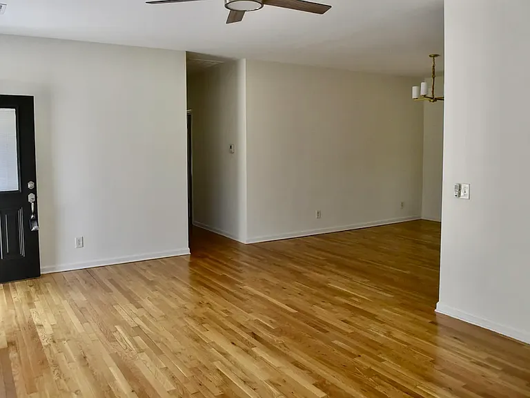 830 Jordan St — Photo 5