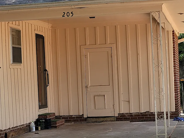 205 Government St — Photo 25