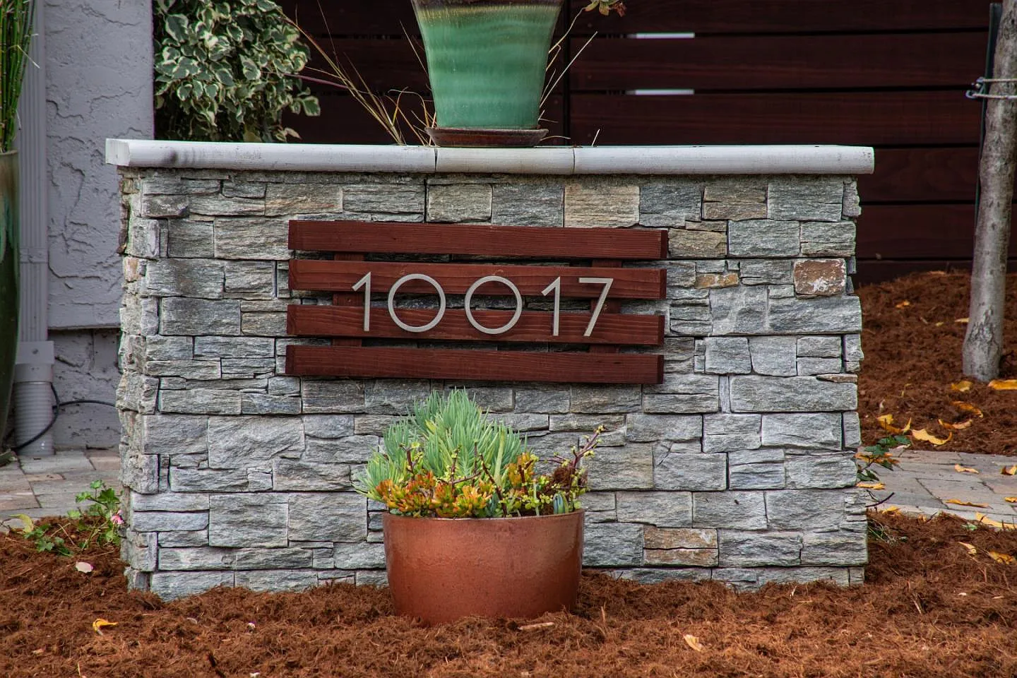 10017 Scenic Blvd photo 1