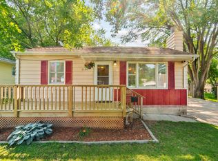 1139 Oregon St, Waterloo, IA 50702