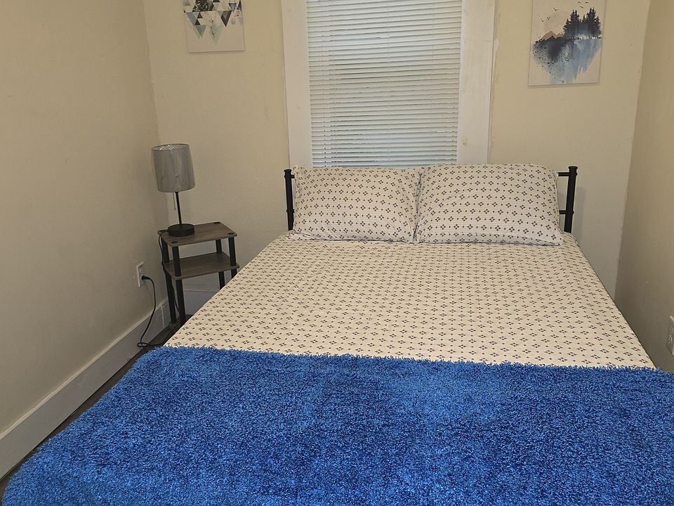 1st image of 6982 Oakwood St #11290094