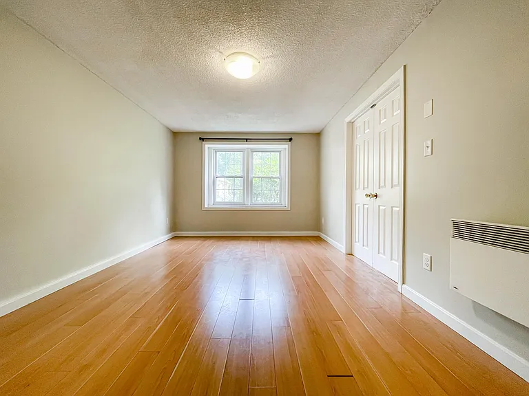 5 Dresden Ct — Photo 33