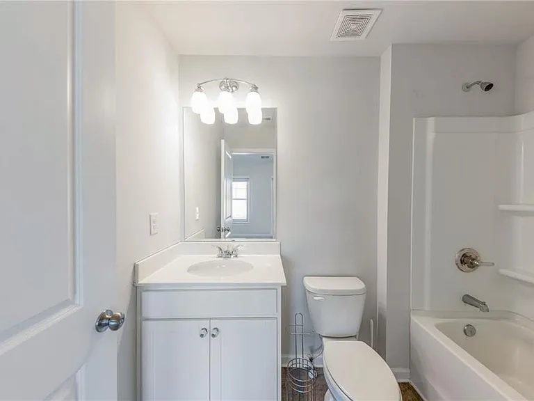 3625 Hawthorne Ter — Photo 23