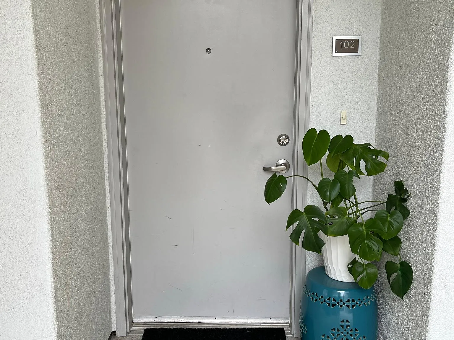 2 bed, 830 sqft, $4,500 — Photo 2