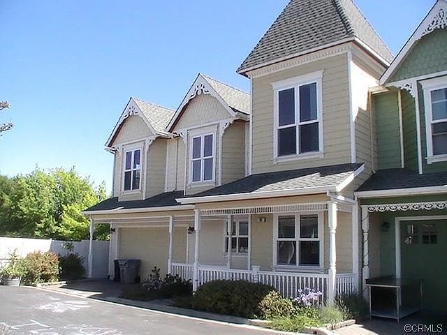 1st image of 93 Queen Ann Way