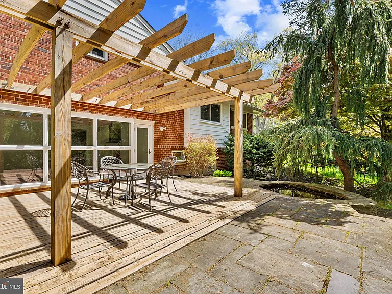 6523 Kerns Rd — Photo 31