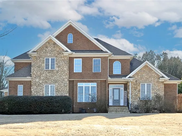 1040 Omega Farms Ln, Williamston, SC 29697