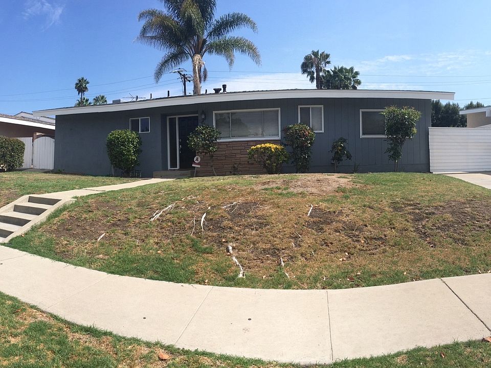 1st image of 14956 Tacuba Dr