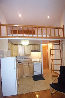 Rented by Susan Finkel, LREB | media 24