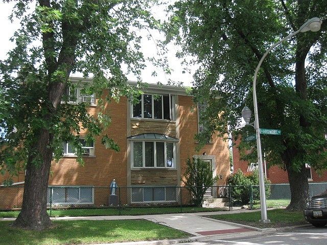 2nd image of 6130 W Ardmore Ave #2